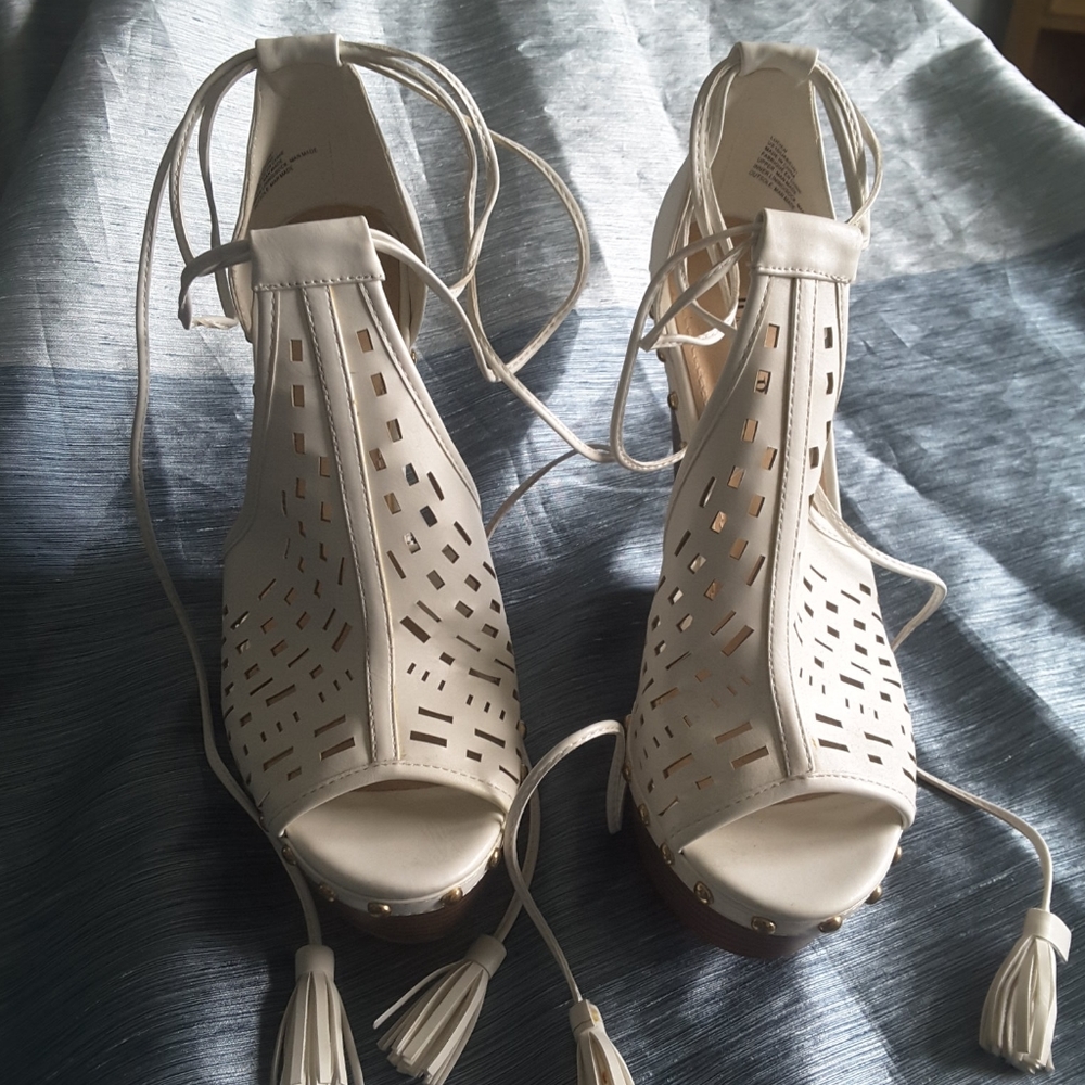 Just Fab white wedge lace up sandal
